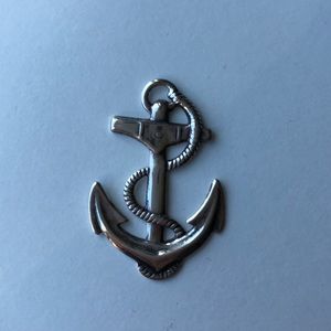 Vintage sterling silver anchor pendant